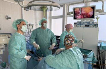 Učinjena prva laparoskopska totalna histerektomija s obostranom adneksektomijom na Odjelu ginekologije naše Bolnice